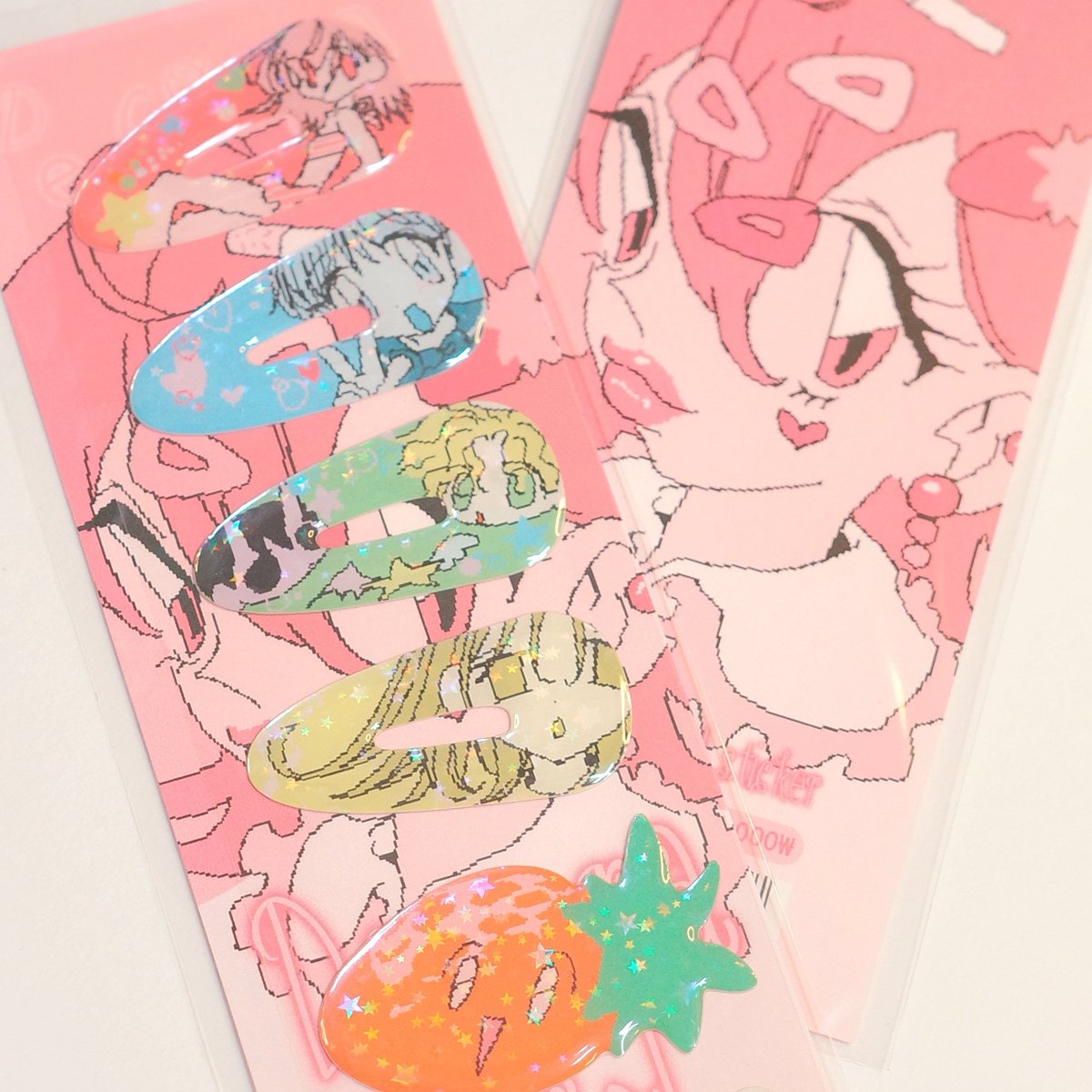 HQBBDR's tweet image. 🚗🚗₌₃ 
[ 고고프로젝트 ] 대원 물품 도착 🎀
@letsgogoproject

✪ 재입고
데코라 걸즈~! 에폭시 스티커
M://미소녀중독.sticker
담배쿤 (청소년기) 홀로그램 스티커