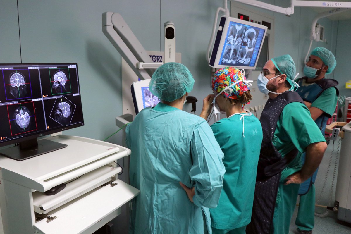 HospitalLaFe's tweet photo. 🏥 La Unidad de Enfermedades #Neuromusculares #Raras de La Fe ha sido reacreditada por la Comisión Europea para seguir en la red EURO-NMD, referente en Europa en estas #PatologíasRaras

#SomosLaFe #Neurología #EnfermedadesRaras

🔗https://t.co/CBuqkzHeao https://t.co/KHM0c9DVQs