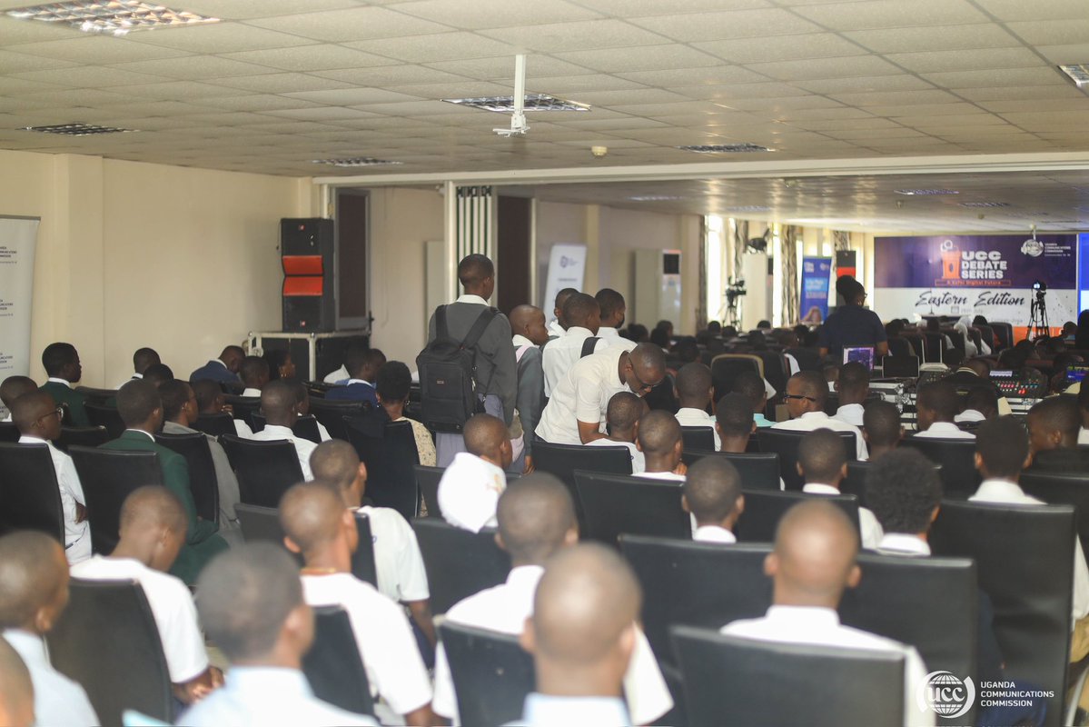 ConsumerUCC's tweet image. 📣 The Executive Director of @UCC_Official today addressed students participating in the #UCCDebateSeries, inspiring the next generation of communicators and leaders. Eastern Edition empowering voices across Uganda! 🇺🇬🗣️ #UCCDebateseries