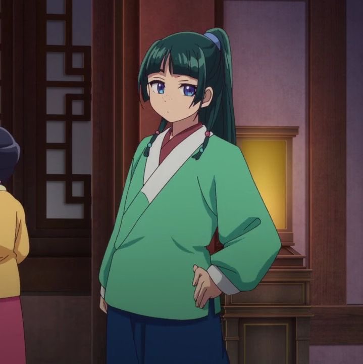 _cxkui's tweet image. no more burgundy skirt maomao? i just realised she always wears a blue skirt when shes back in the pleasure district