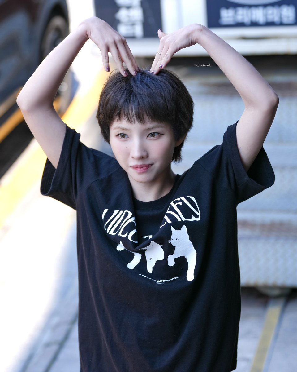 IM_theTrend_'s tweet image. 20250726 ํด๊ทผ
๐ฆ๐ถ
#์์ด๋ค #IDLE #GIDLE
#SOYEON #์์ฐ #YUQI #์ฐ๊ธฐ #้จ็ฆ