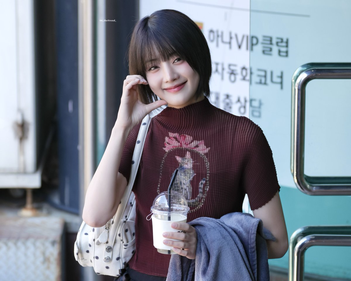 IM_theTrend_'s tweet image. 20250726 ํด๊ทผ
๐ฑ
#์์ด๋ค #IDLE #GIDLE
#MINNIE #๋ฏผ๋ #เธกเธดเธเธเธตเน