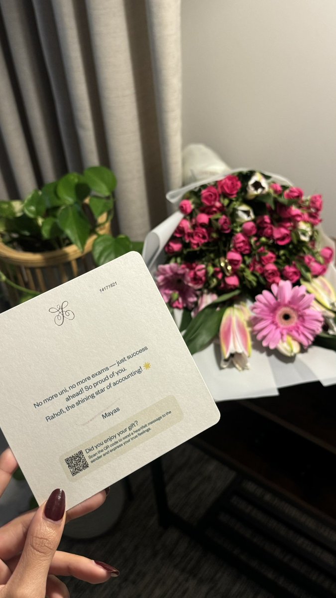 RATURKI20's tweet photo. أنا إنسانه مدللة من جميع الاتجاهات
من عايلتي من عمامي من خوالي ✨ 
فيا رب إنْهُم نعمتي ونعيمي وأمان قلبي 
  وطمأنينة روحي، اللهُم احفظ لي عائلتي ❣️ https://t.co/pwrg5wcl9E