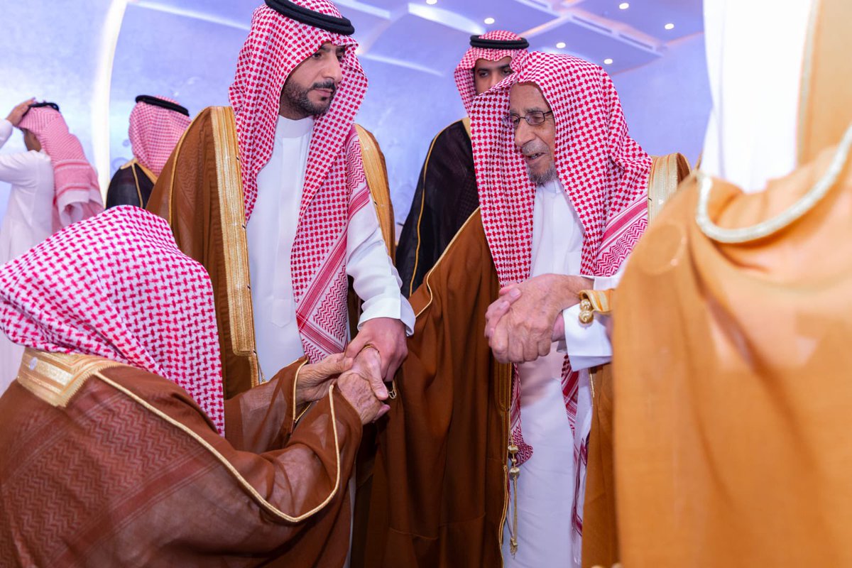 احتفلت أسرة آل صالح بزواج ابنها حسام بن محمد بن سعد آل صالح على كريمة عبدالله بن فهد الحصان 
 وذلك مساء يوم الأربعاء الموافق ٢٠٢٥/٧/٢٣م في قصر التخصصي للاحتفالات والمؤتمرات. 

بارك الله لهما وبارك عليهما وجمع بينهما في خير.

drive.google.com/drive/folders/…