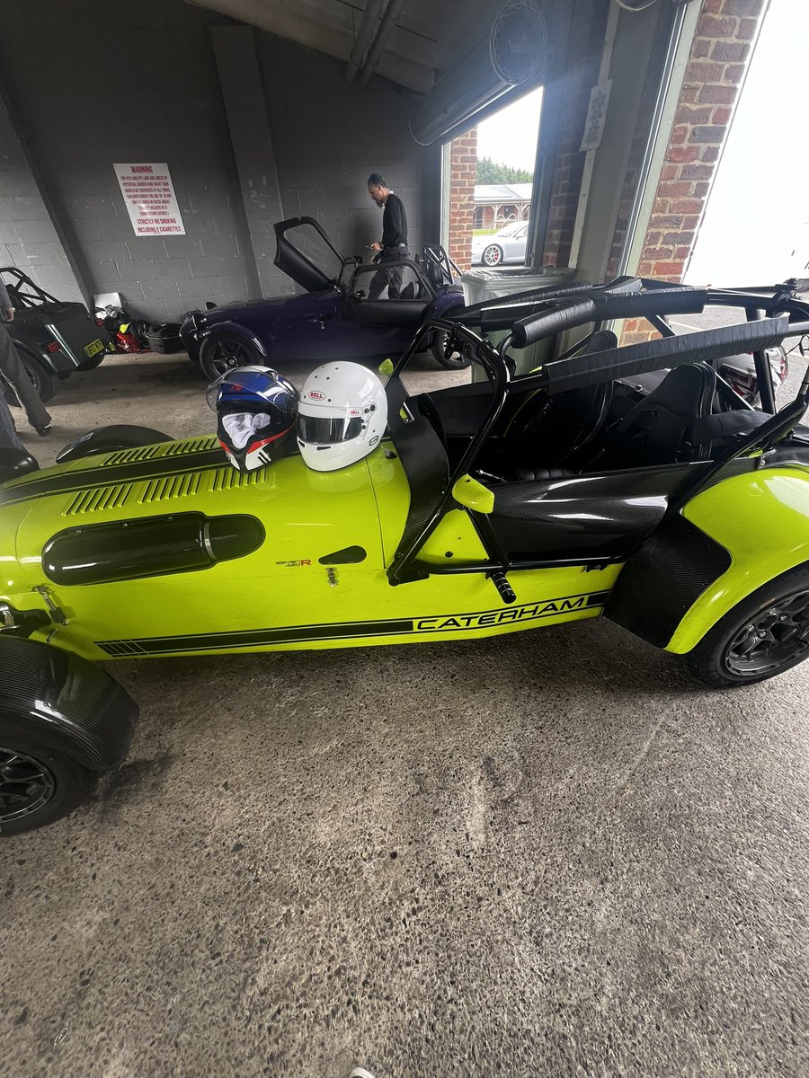 brendancormac's tweet photo. track day. if i die i love you all… https://t.co/QZXVLa3E6a