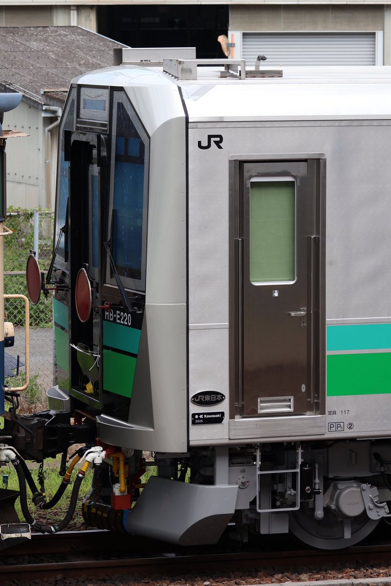 GV_tetsu's tweet image. 2025.7/26 (土)
HB-E220系 川重出場甲種輸送
HB-E221・222-7
EF65 2096、GV-E197-201・202