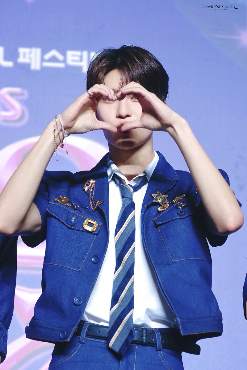 DerMond_SION's tweet image. 20250726

#시온 #SION #シオン
#NCT #NCTWISH