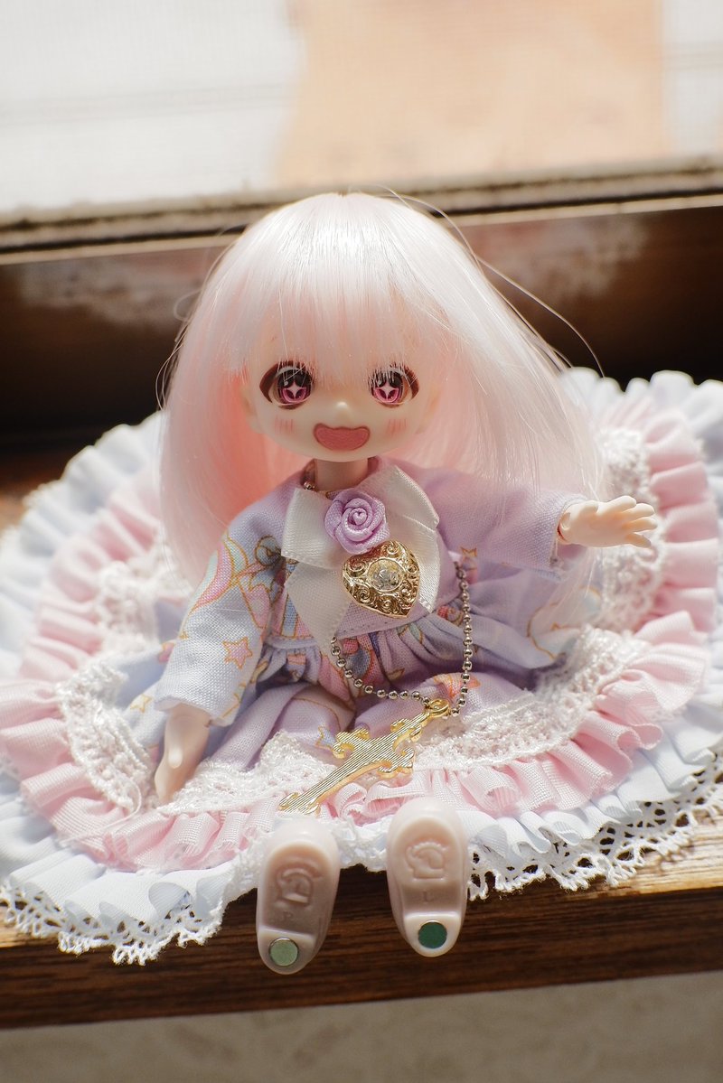 astia_0x0_'s tweet image. ドール用のアカウントを作成しました🧸🌷
当方セリアドールから沼に落ち、先日ディーラー様カスタム品のあまむすちゃんをお迎えした者です。
ドール種類に関わらず繋がっていただける方を探しています🙂↕️
よろしくお願いいたします!
#ドールオーナーさんと繋がりたい #ドール #あまむす