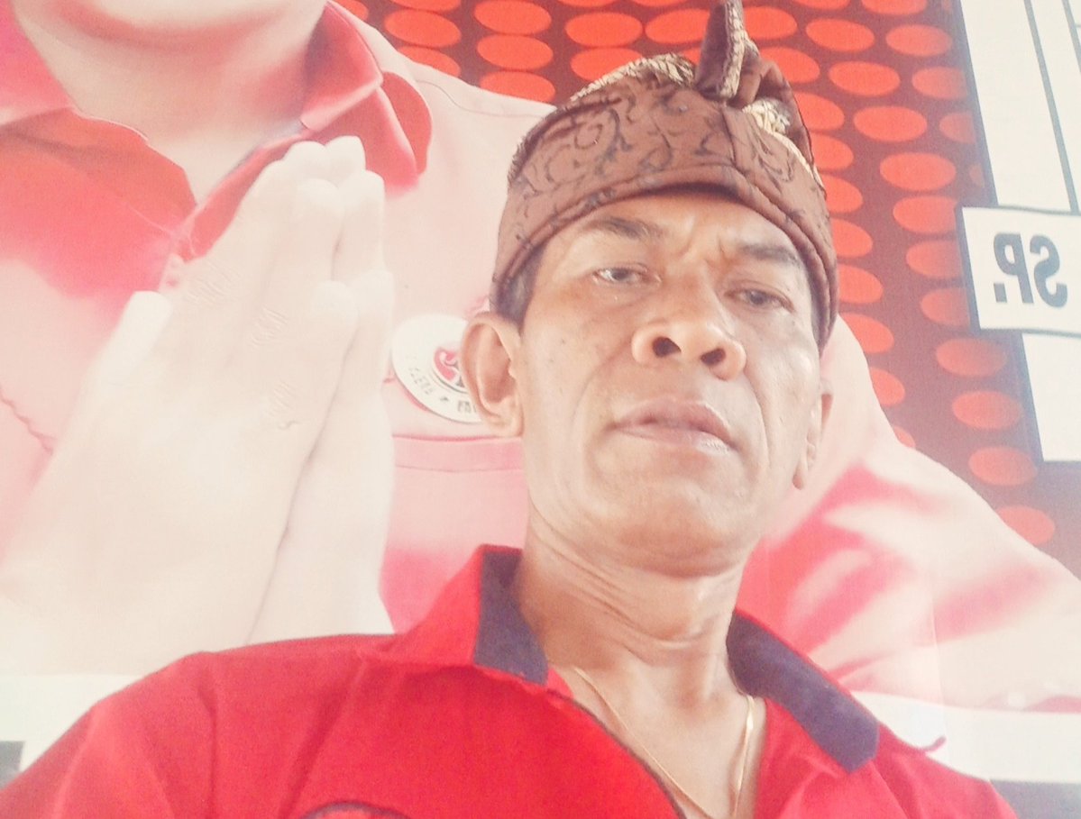 KI_SABDO_PARALON (@megatop99) on Twitter photo INGAT PREDIKSI SAYA DULU :
"JOKOWI BUKAN LULUSAN FAKULTAS KEHUTANAN <a href="/UGMYogyakarta/">UGM</a> !"
<a href="/__AnakKolong/">| A K |</a>
<a href="/Adiprayitno_20/">Adi Prayitno</a>
<a href="/deddysitorus/">deddy yevri sitorus</a>
<a href="/Gunawan75_/">gunawan wbs ๐ฎ๐ฉ</a>
<a href="/GunRomli/">Mohamad Guntur Romli</a>
<a href="/mohmahfudmd/">Mahfud MD</a>
<a href="/SianiparRismon/">Rismon Hasiholan Sianipar</a>
<a href="/ekokuntadhi1/">Eko Kuntadhi</a>
<a href="/alisyarief/">Ali Syarief - ใขใชใปใทใฃใชใผใ</a> INGAT PREDIKSI SAYA DULU :
"JOKOWI BUKAN LULUSAN FAKULTAS KEHUTANAN <a href="/UGMYogyakarta/">UGM</a> !"
<a href="/__AnakKolong/">| A K |</a>
<a href="/Adiprayitno_20/">Adi Prayitno</a>
<a href="/deddysitorus/">deddy yevri sitorus</a>
<a href="/Gunawan75_/">gunawan wbs ๐ฎ๐ฉ</a>
<a href="/GunRomli/">Mohamad Guntur Romli</a>
<a href="/mohmahfudmd/">Mahfud MD</a>
<a href="/SianiparRismon/">Rismon Hasiholan Sianipar</a>
<a href="/ekokuntadhi1/">Eko Kuntadhi</a>
<a href="/alisyarief/">Ali Syarief - ใขใชใปใทใฃใชใผใ</a>