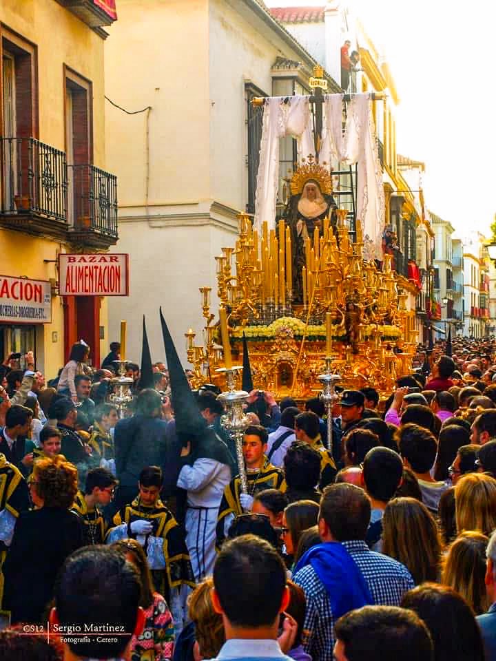 cereroblog's tweet image. Ella nunca está sola, #SabadodeSoledad @SoledadSLorenzo
#cs12 #TDSCofrade #fotocofrade #SSantaSevilla