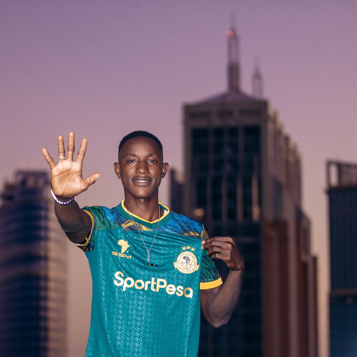 KickOffMagazine's tweet image. Romain Folz has secured his first signing as head coach of Tanzanian champions Young Africans SC.
Read more ➡️ ow.ly/6YUi50WvC5o