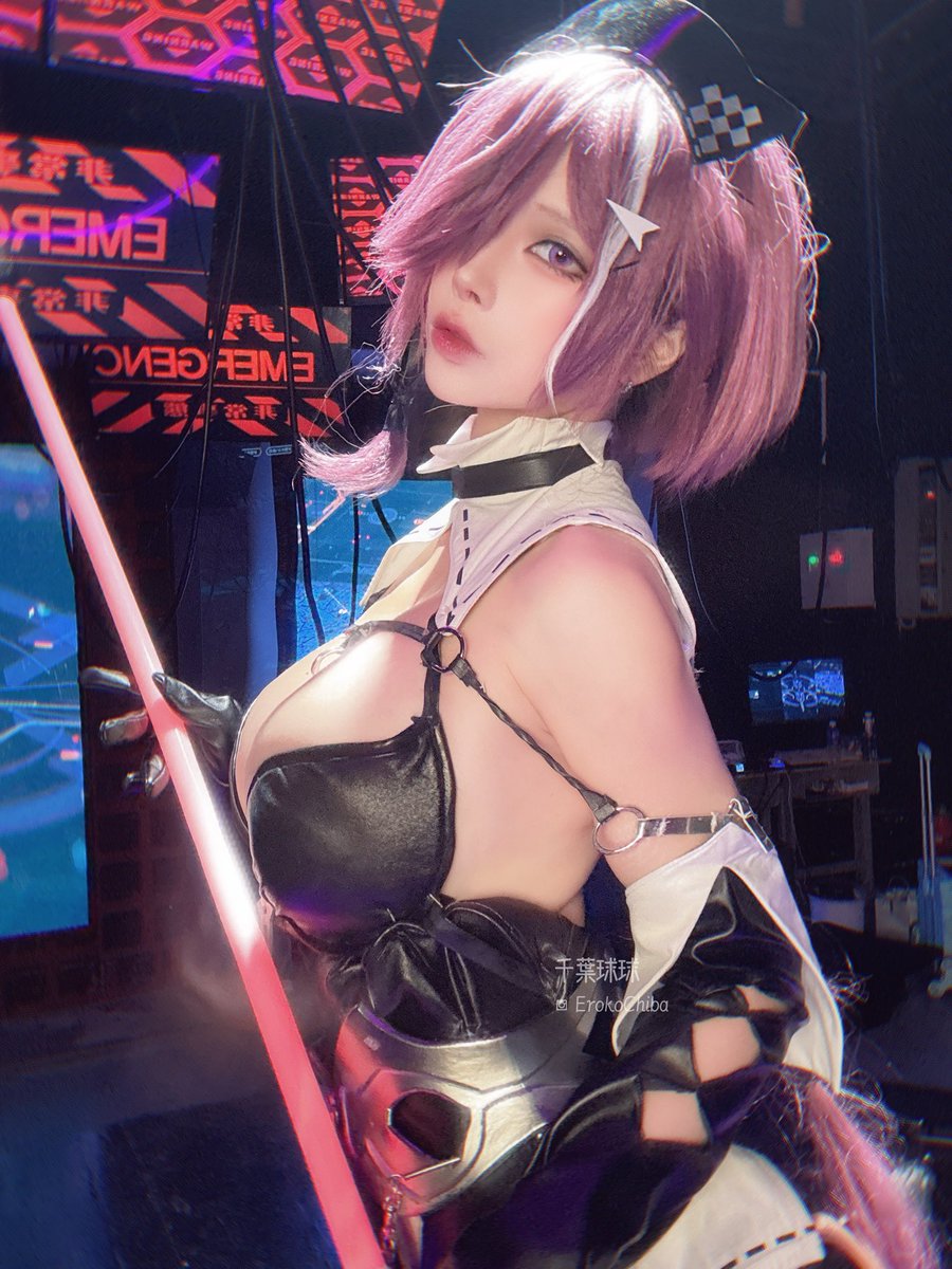 ErokoChiba's tweet image. クールなお姉さん
#新月同行