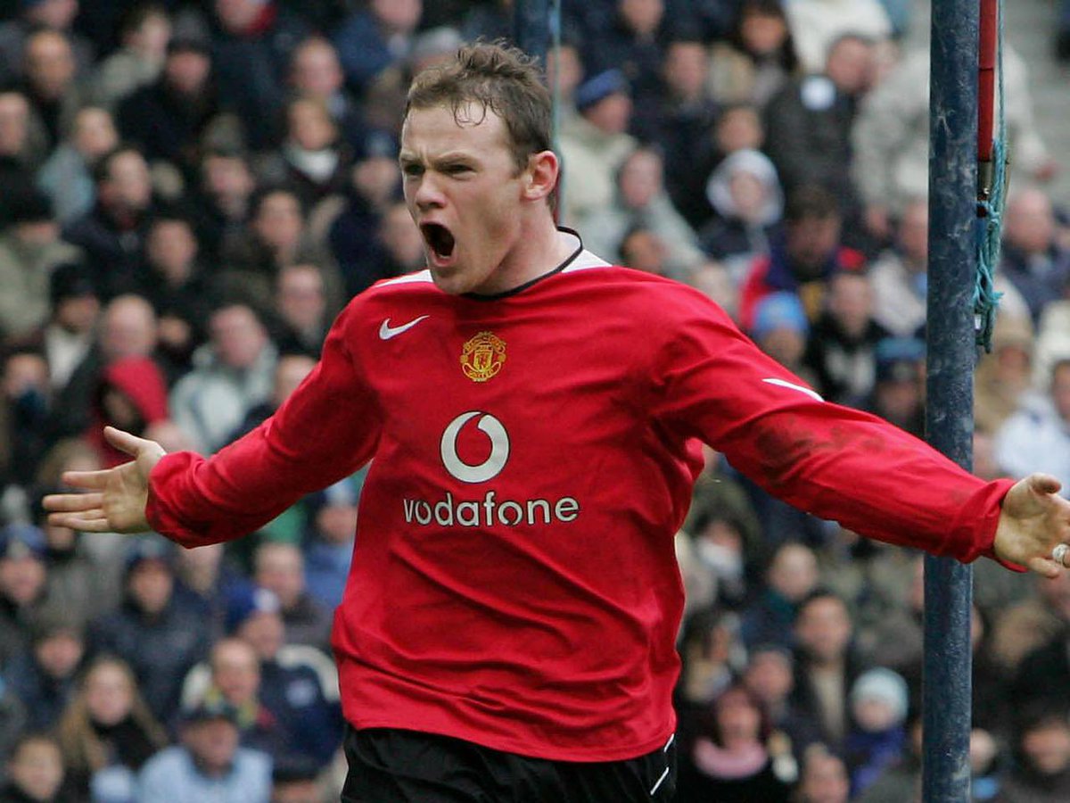 UTD__Max's tweet image. Who is the greatest Manchester United Striker of all time?
- Wayne Rooney 🏴
- Sir Bobby Charlton 🏴
- Eric Cantona 🇫🇷
- Ruud Van Nistelrooy 🇳🇱
Someone else?