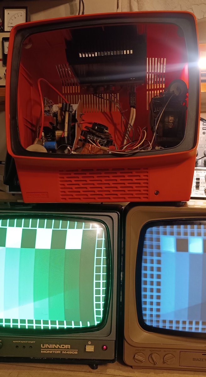 RetroNora7734's tweet image. With the Biazet TMP201 bought for it's trafo turned out not to be needed for parts now I have one more TV set.
The red Neptun 150 monitor is missing a CRT now, but with these being more popular then Unimor 4902 I am fine with that.
