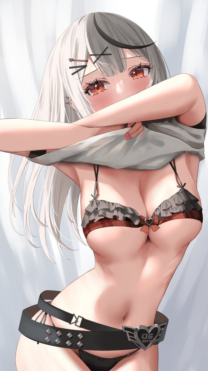 ara1e's tweet image. あつすぎる