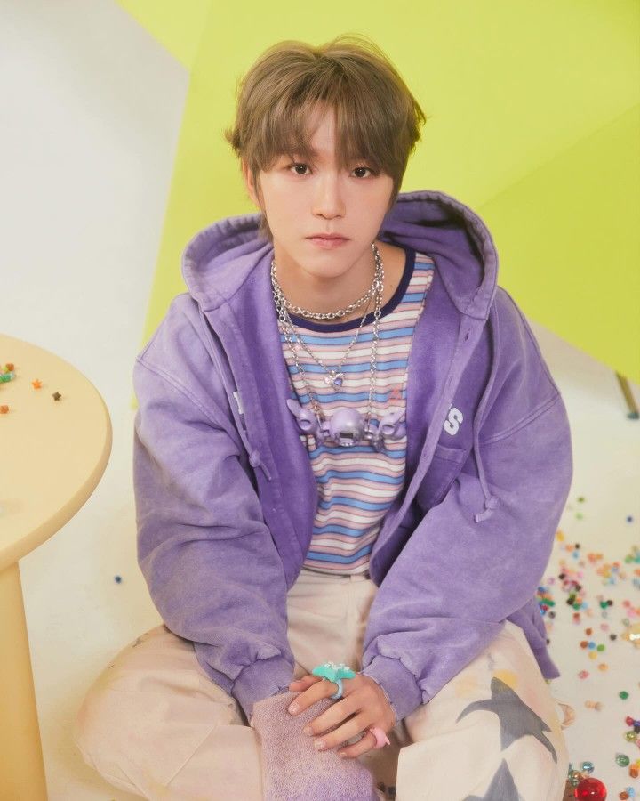 ★. 𝐉𝐚𝐞𝐡𝐞𝐞, sings like a hushed darkness. tweet media