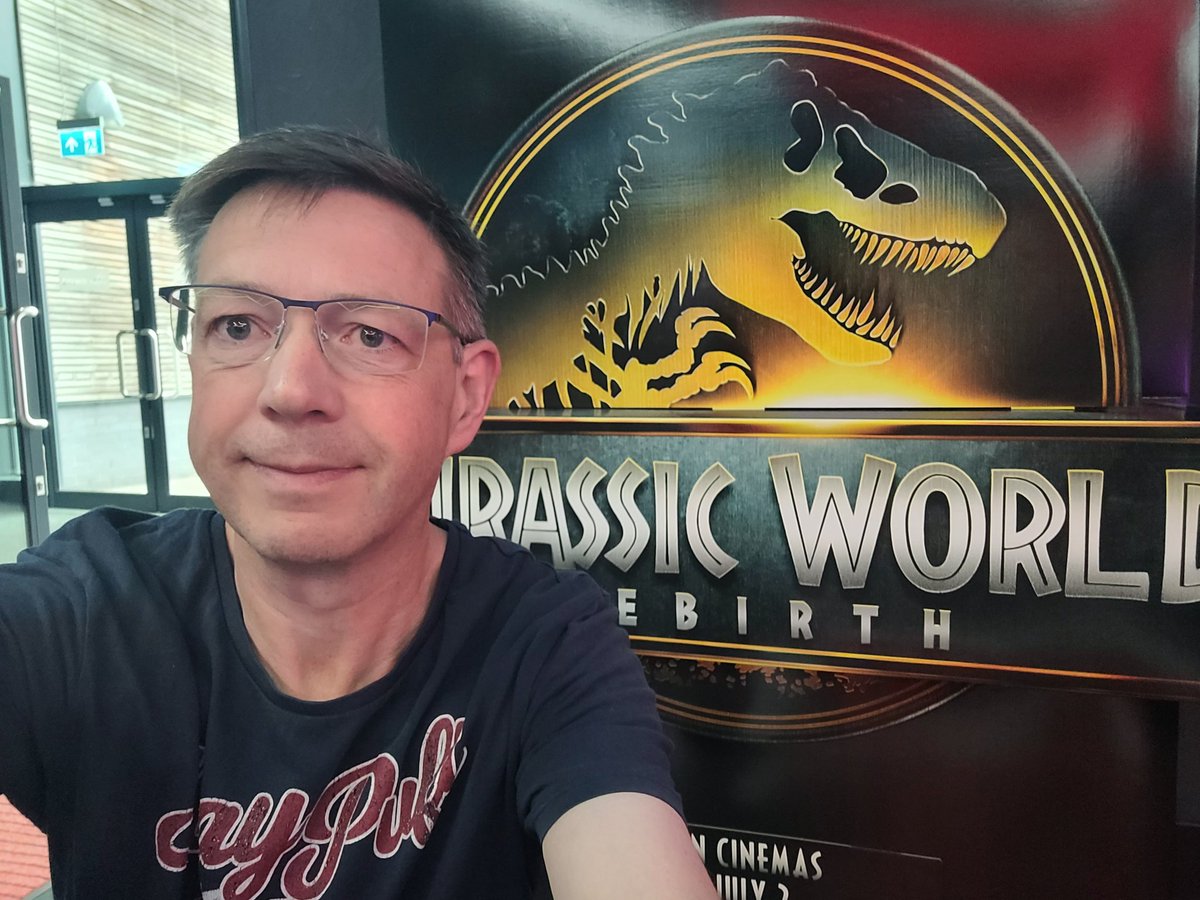 OldManThatGames's tweet image. Early morning cinema, cup of tea and a quiet screen , @cineworld