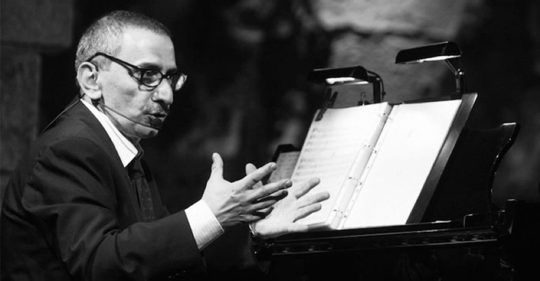 Lebanon loses a true LEGEND
منحبك ''بلا ولا شيء''
خسارة وخيمة.

#وداعًا_زياد_الرحباني
#زياد
#الرحابنة 
#لبنان