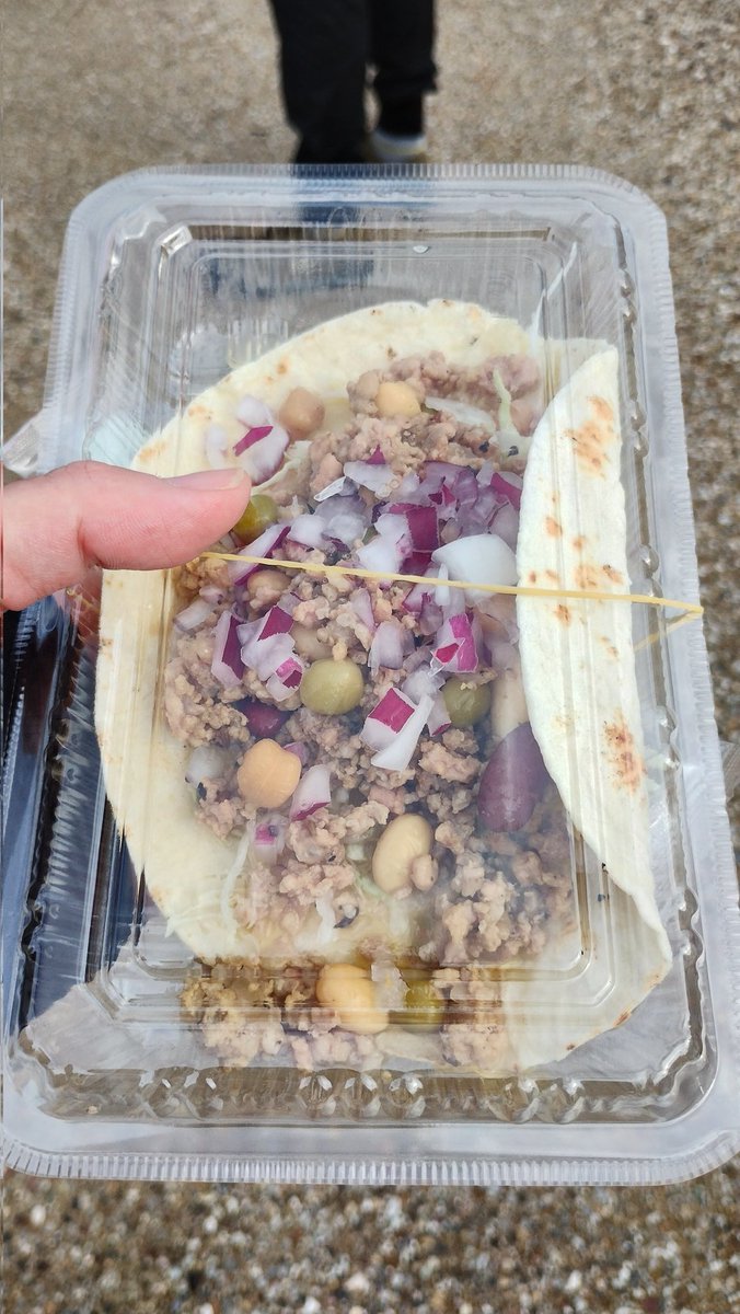 mzkatz1413's tweet image. 日本平夜市にて。
29chori veg+さんのメキシカンタコス。
先日食べたら美味しかったのでリピ😋