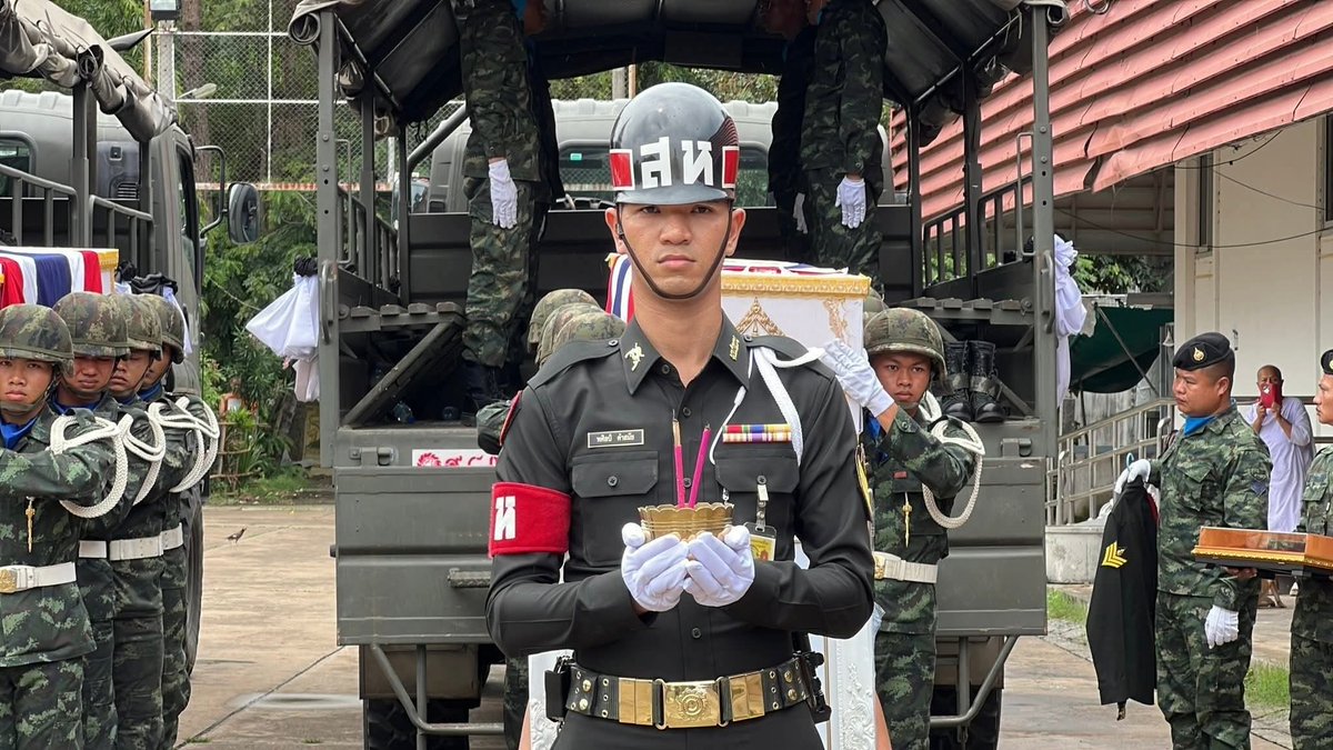 บ้านพี่ร้อนมากนะ tweet media