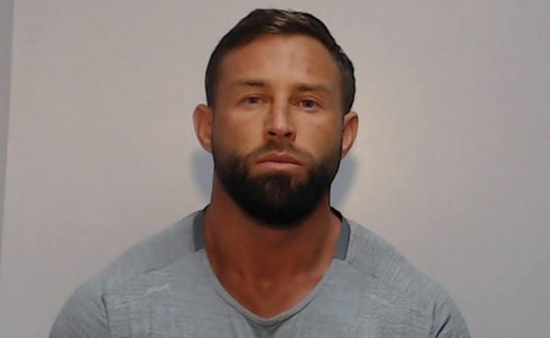THE YORKSHIRE RIMMER

Detectives are renewing their appeal to locate wanted man 39-year-old Robert Rimmer, can you help?

Officers are keen to locate him as he is wanted for drug offences in our area.

Robert is originally from the Ashton-Under-Lyne area of Manchester but has