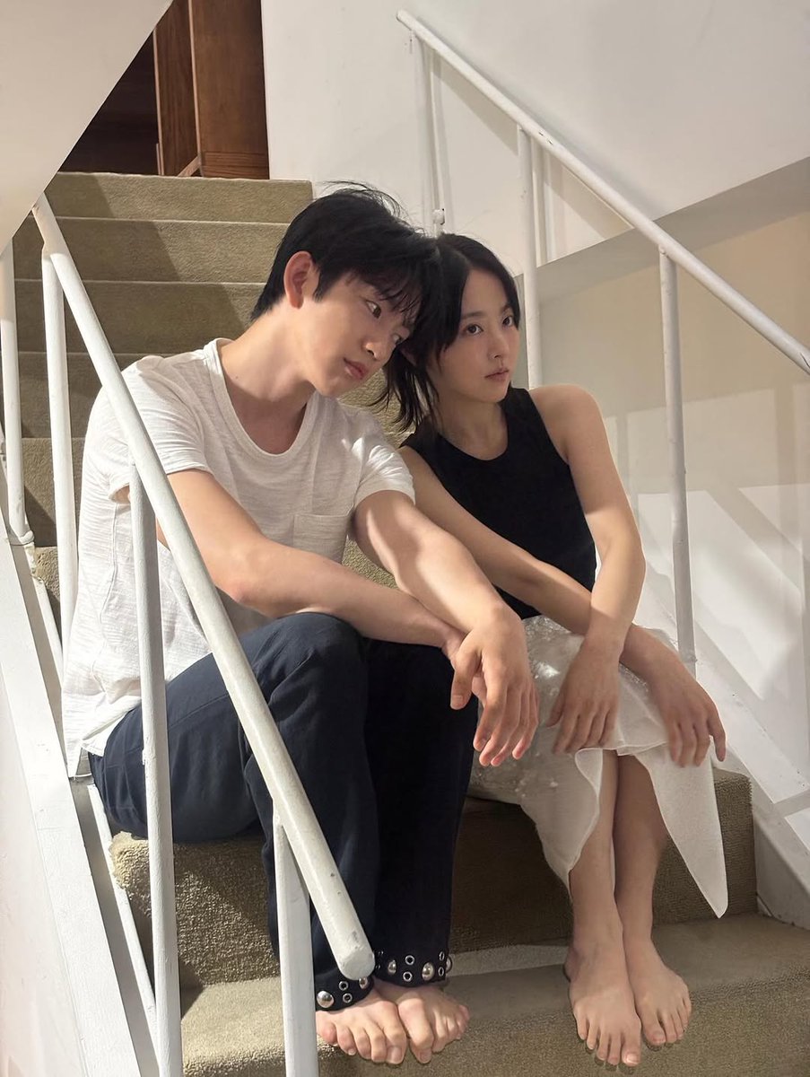 Dearest_Daphne's tweet image. these two are so generous with the photos and I'm so grateful and happy that they are enjoying the moment the way we all are