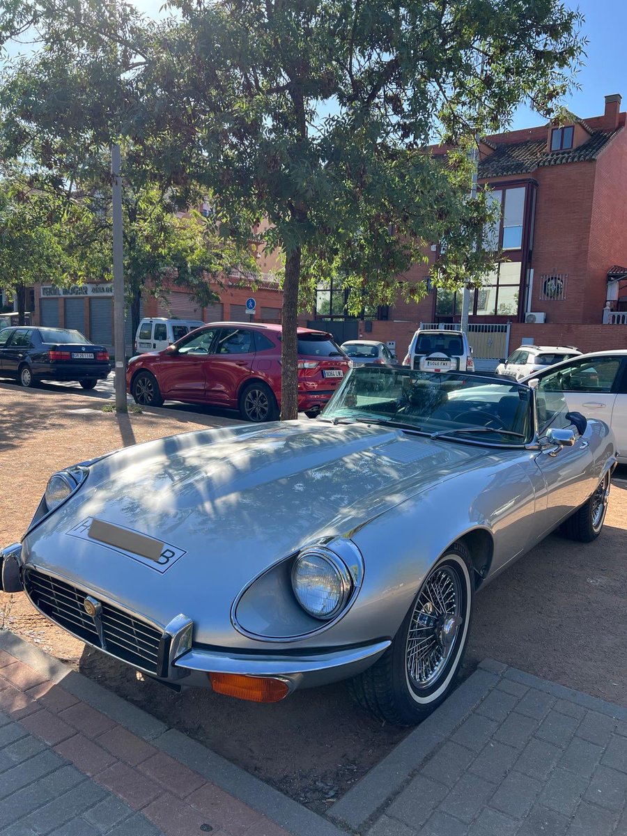 carpasol's tweet image. Me escribe un amigo y me manda foto dando una vueltecita con el coche…me voy corriendo a sacar el Spider!!!
