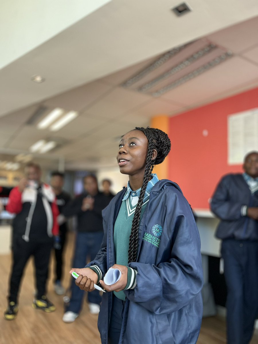 Geekulcha's tweet photo. Tech debate currently underway
The debate topic is AI poses an even greater cyber
risk to digital citizens
Some teams are for the topic while others oppose the topic
#GiyaniSTEMProgramme #SecureAILiteracy https://t.co/kB3K7fKikA