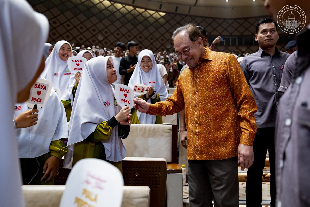 Anwar Ibrahim tweet media