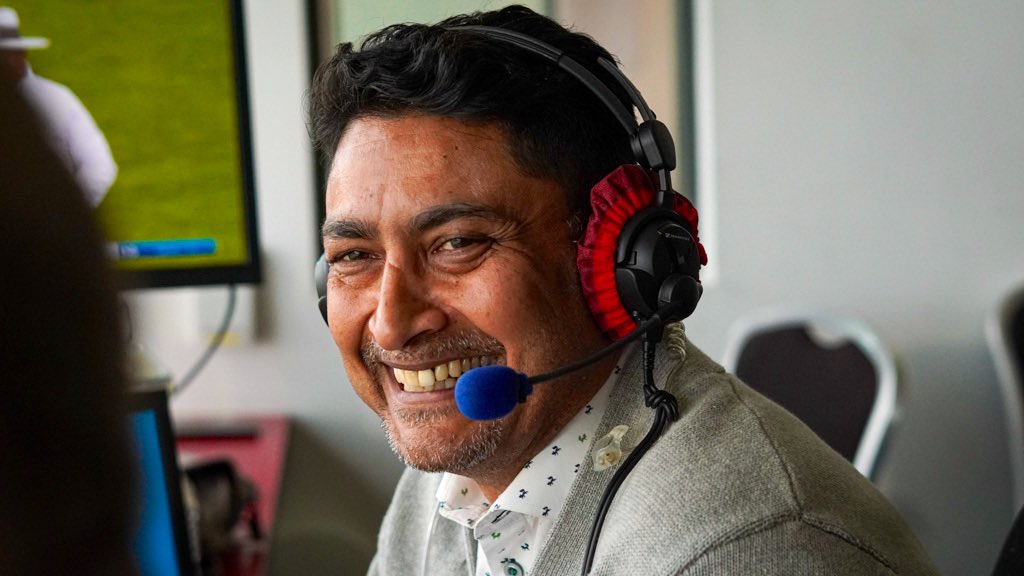 tmsproducer's tweet image. England pushing for victory at Old Trafford to seal the series.
So many ways to listen to Test Match Special.
📻5 Sports Extra
📱@BBCSounds
💻@BBCSport website & app
🌍Worldwide (some restrictions)
youtube.com/live/-nNhwAOzC…
#bbccricket #ENGvIND