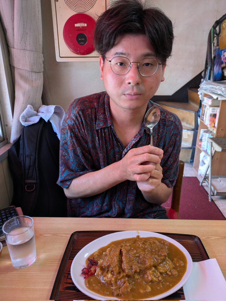 c_maina_saida's tweet image. 大阪時代お世話になった川嵜でし太さんが東京に来てたので会ってました。
今日東京でライブして明日大阪で主催ライブらしいです。
すごいバイタリティ…