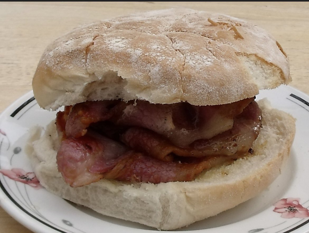 b2bkent's tweet image. Having breakfast in the Fruitworks coffee shop Jewry Lane Canterbury . Coffee is great and bacon roll is so good I might have another one