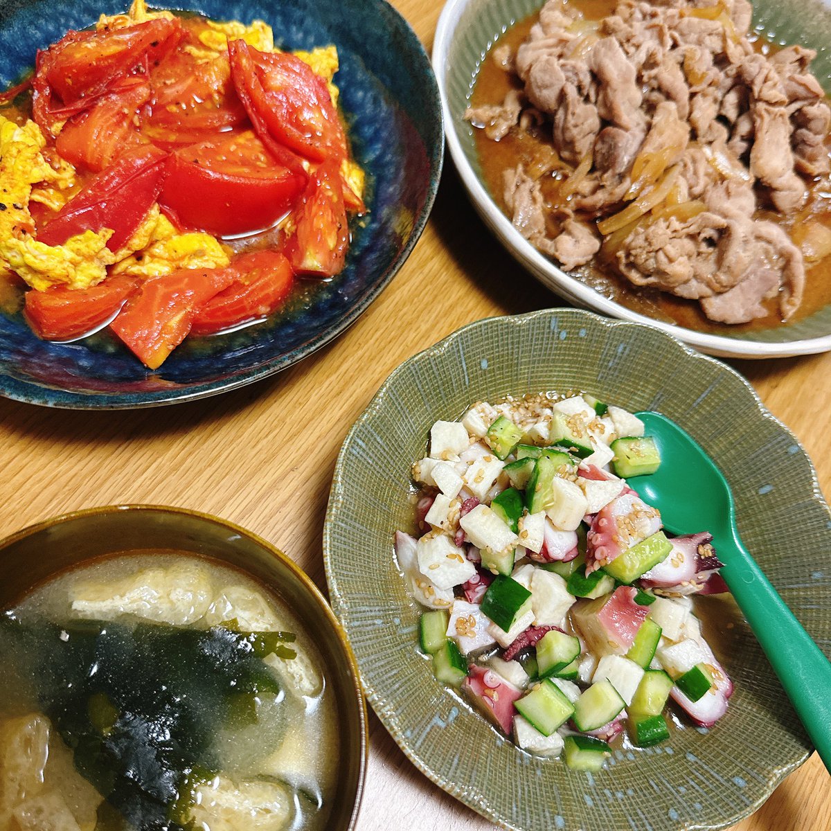lili_no2's tweet image. ごあ
絶対に食べられないものがある
調理しただけでも褒められたいレベル😂
明日のことを考えて味噌汁
みんな味噌汁飲んでおきなー!
#りりままごはん