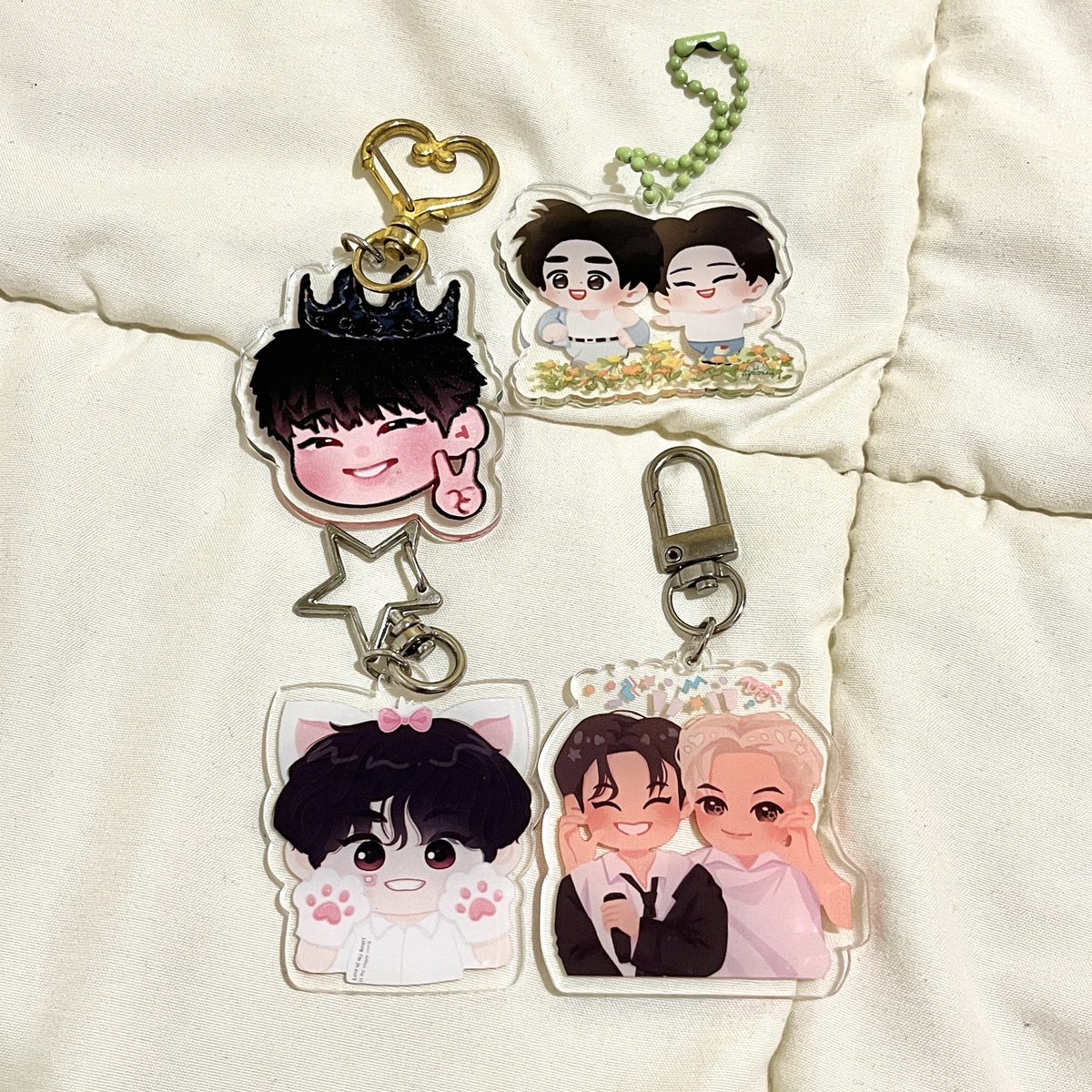 gunyeonz's tweet image. Wts lfb ph
Sunsun keyrings
- php 250 first pic, second pic are freebies
- onhand & ready to ship
- will ship via jnt only
Dm to claim :D