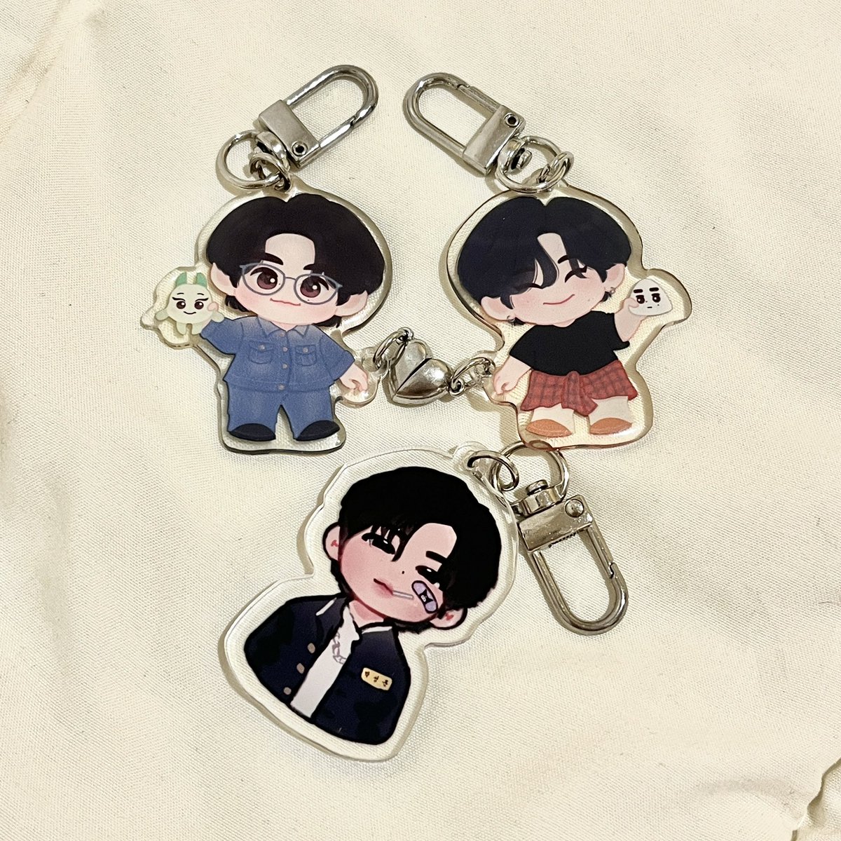 gunyeonz's tweet image. Wts lfb ph
Sunsun keyrings
- php 250 first pic, second pic are freebies
- onhand & ready to ship
- will ship via jnt only
Dm to claim :D