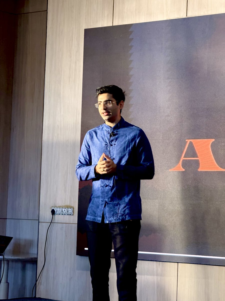 0xjenil's tweet image. had a lot of fun talking about AI agents @octaloopHQ’s IBT today!

I introduced @earnkit_ai for the first time and spoke about how agents are the new frontier for web3, especially for accepting payments in crypto. 

super grateful for everyone who joined!