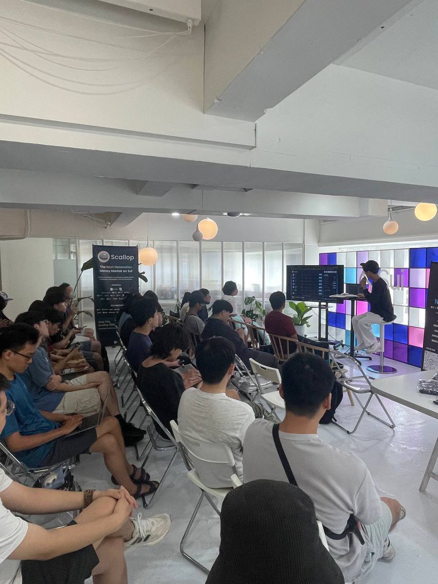 Scallop_io's tweet image. 🏝️Sui Summer Workshop with Scallop

Earlier today, Scallop BD @johnny_0168 gave an in-depth workshop on Sui DeFi with Scallop!

A huge thank you to @SuiNetwork @SuiNetworkCN, @Node_Z_ and @nccublockchain for making this event possible🤝