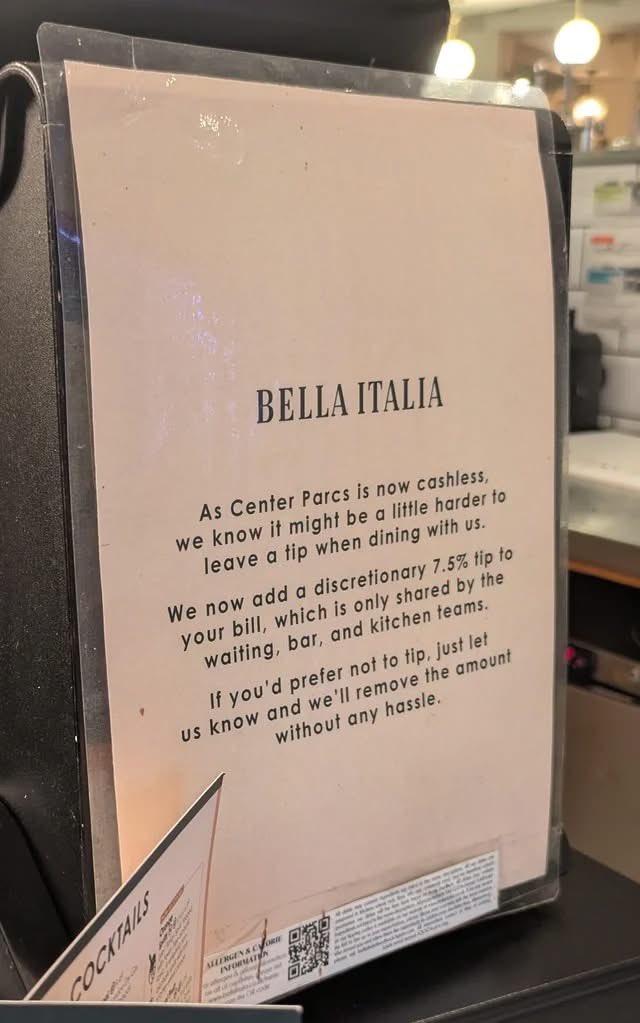 danielsjourney1's tweet image. This isn’t good.
How awkward is it to ask a waiter or waitress to please remove the tip if you haven’t received good service.

It shouldn’t be added automatically it’s wrong.
Cash or cashless should be a choice.

This is so so wrong.