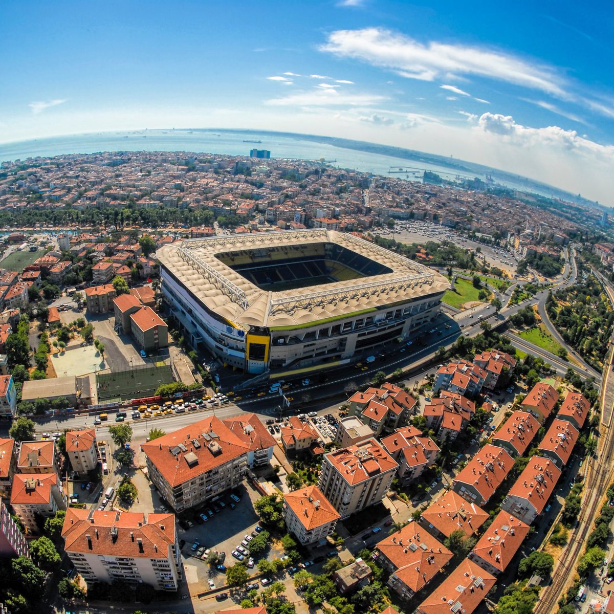 turkhafiza1's tweet image. Ali Koç bunca tepkiye rağmen geri adım atmadı.
Furbolumuzun koca çınarı Fenerbahçe'nin yeni stadyum ismi "Chobani Stadyumu Şükrü Saracoğlu Spor Kompleksi" oldu.