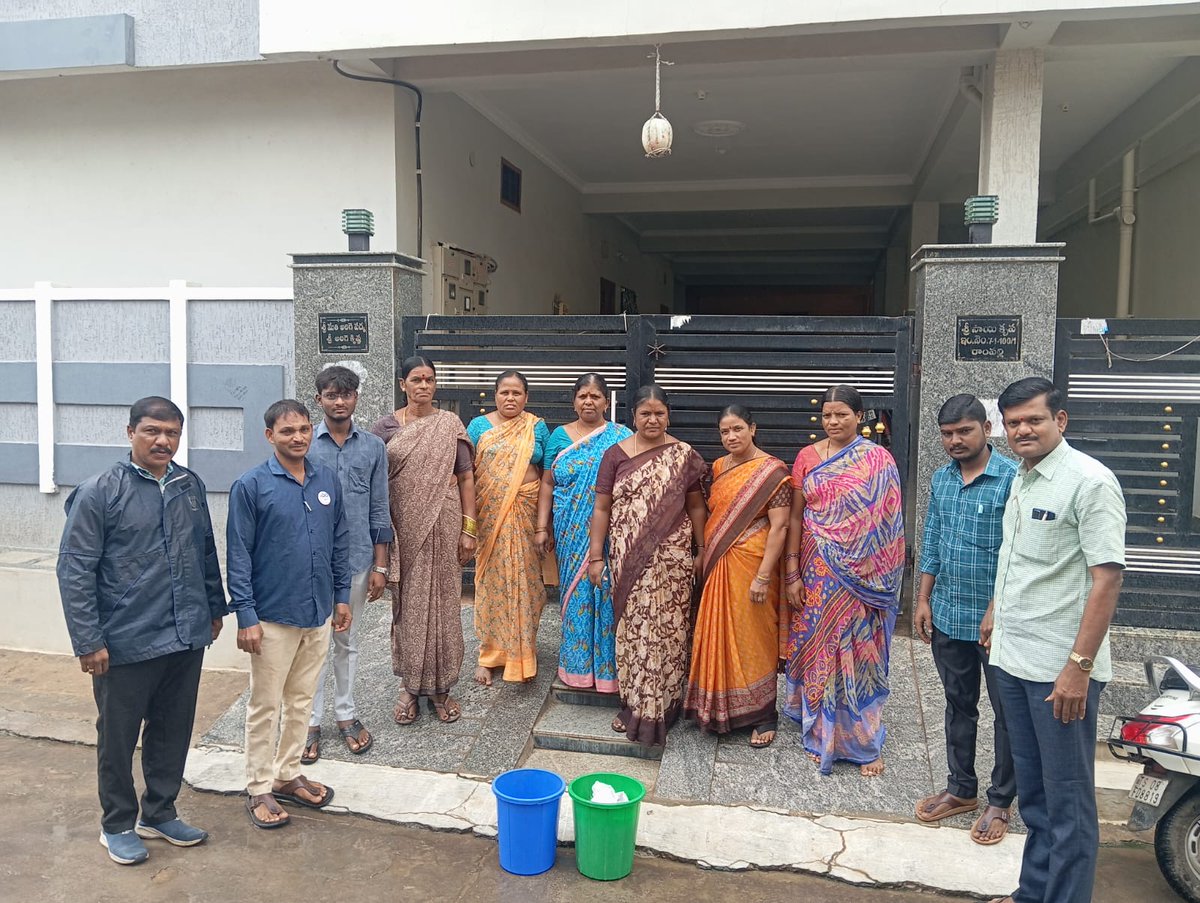 nagaram_mcpl's tweet image. Day 55
IEC activity on Waste Segregation.
#TelanganaRising
#OkaMarpu_AbhivrudhikiMalupu
#TG100DaysActionPlan
#oulgaret #SanskaarSwachhata
#safaiapnaobimaaribhagao #SwabhavSwachhata