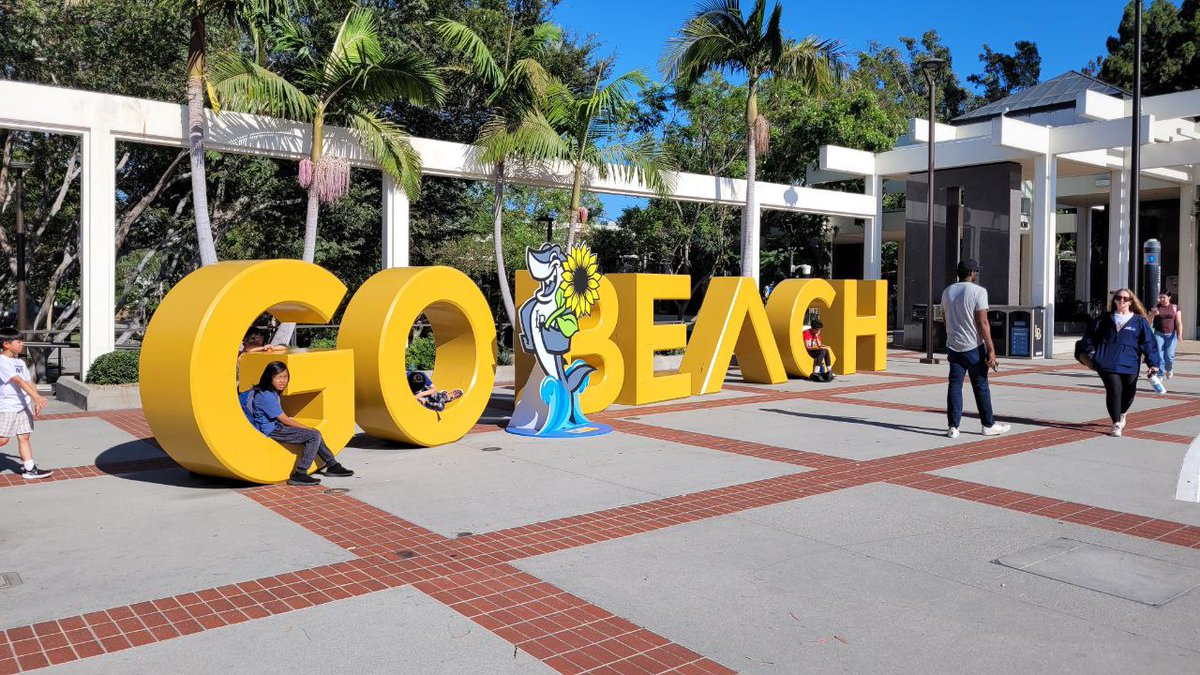 FFHambu's tweet image. Aus der Reihe Long-COVID statt Long Beach:
Der Austausch-Kollege an der @CSULB, wo ich jetzt ja gelehrt hätte, ist seit seiner letzten C-19-Infektion jetzt an POTS erkrankt. Was für ein Cluster-F*ck.
Zumindest haben wir jetzt wieder Kontakt 🙄