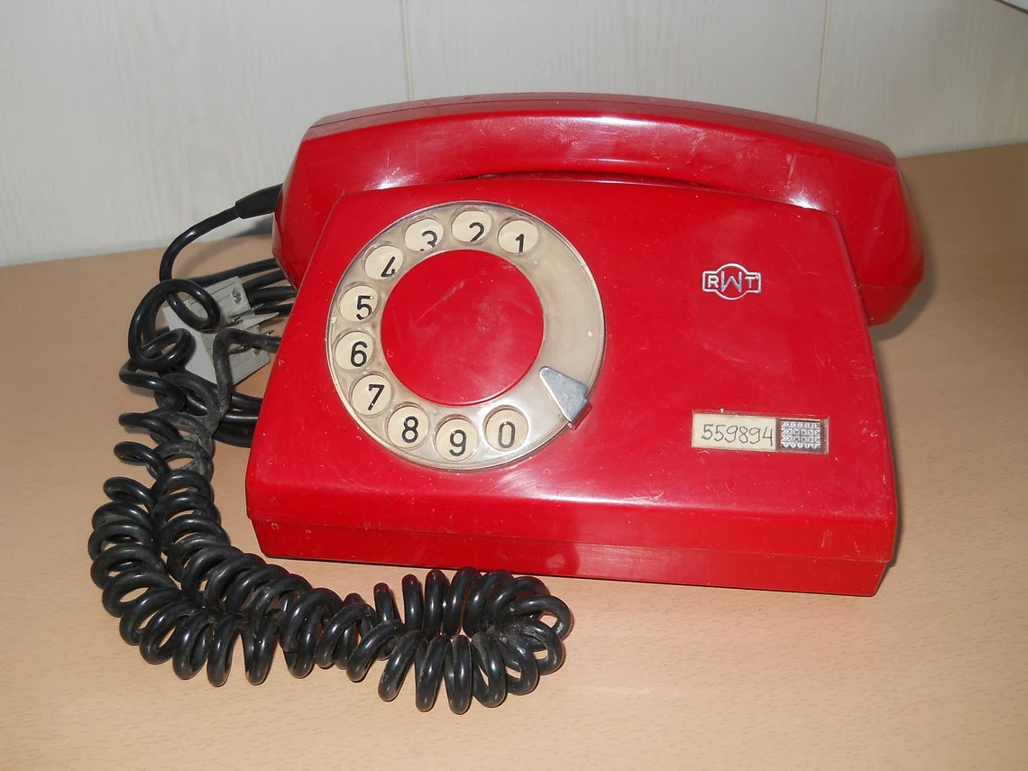 IGOR2691's tweet image. #Vintage Disc Dial #Phone RWT. #Working. Poland #Retro Phone. Electronics #80s #Collectible #Stylish #Office #steampunk #Interior #interiordesign #ETSY etsy.me/2JfOMI1