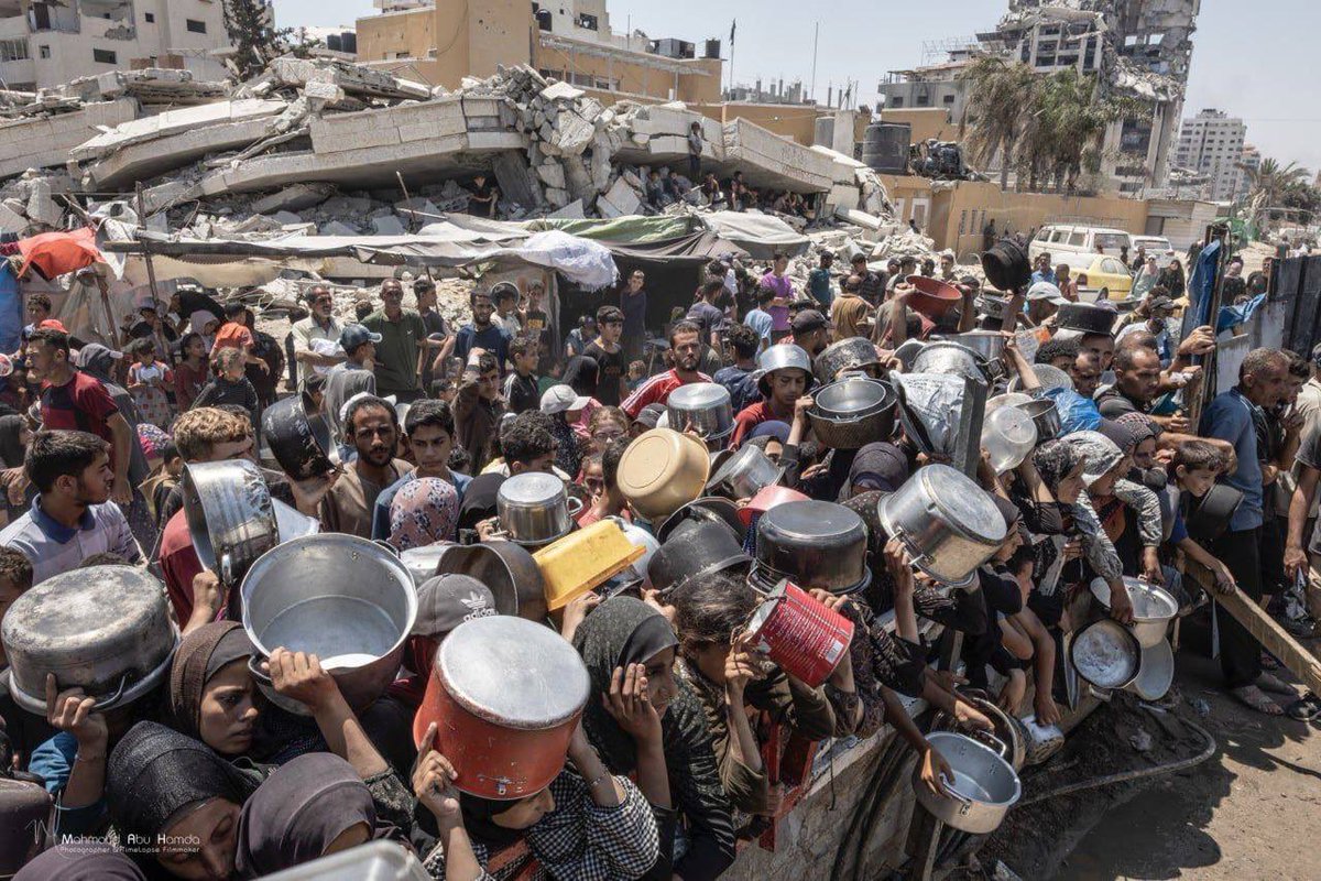 BrunellaCapitan's tweet image. Palestinians are being forcibly starved by the suffocating Israeli blockade, which is killing multiple civilians daily, along with the non-stop Israeli bombardment across the #Gaza Strip. -Quds-