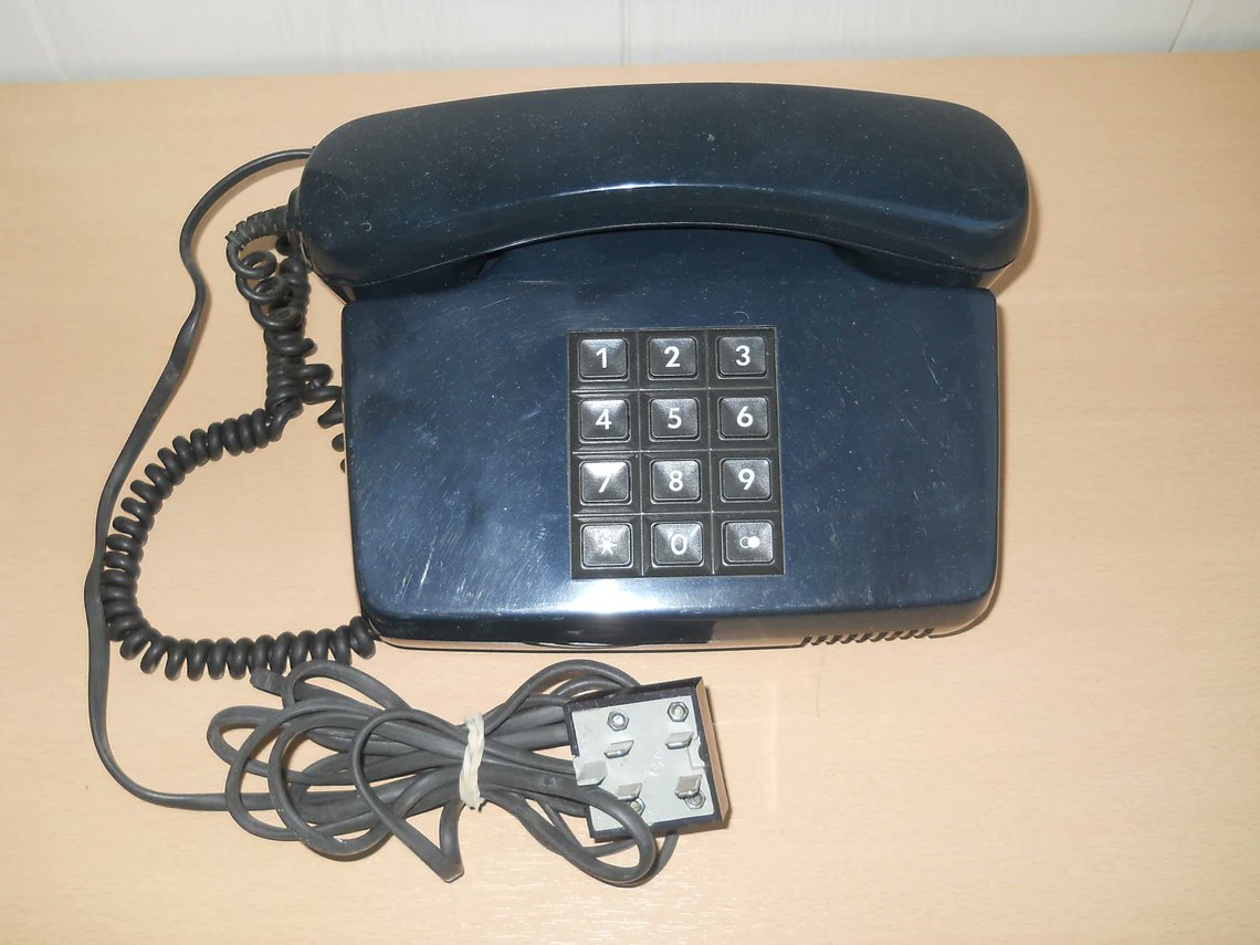 IGOR2691's tweet image. #Vintage Dial #Phone with button. #Working #Soviet #Retro Phone VEF. Electronics #90s #Stylish #Office #Interiors #interiordesign #steampunk #Collectible #ETSY etsy.me/2YnAZD6