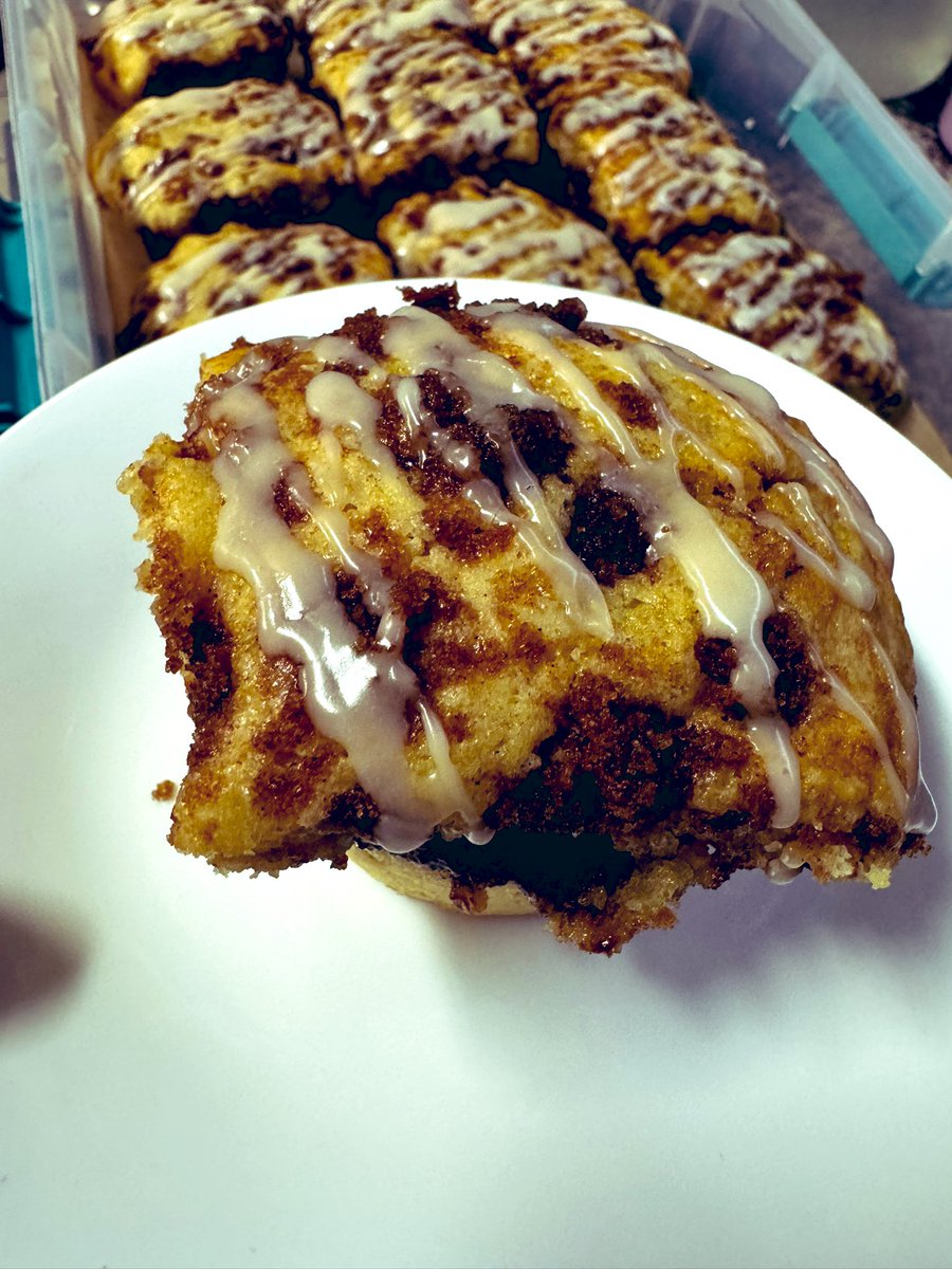 _donutninja's tweet image. Good Saturday morning! The sun is shining, the coffee is hot, and the sourdough cinnamon swirl coffee cake muffins have cooled down enough for my guys to enjoy. Hope you have a good one!