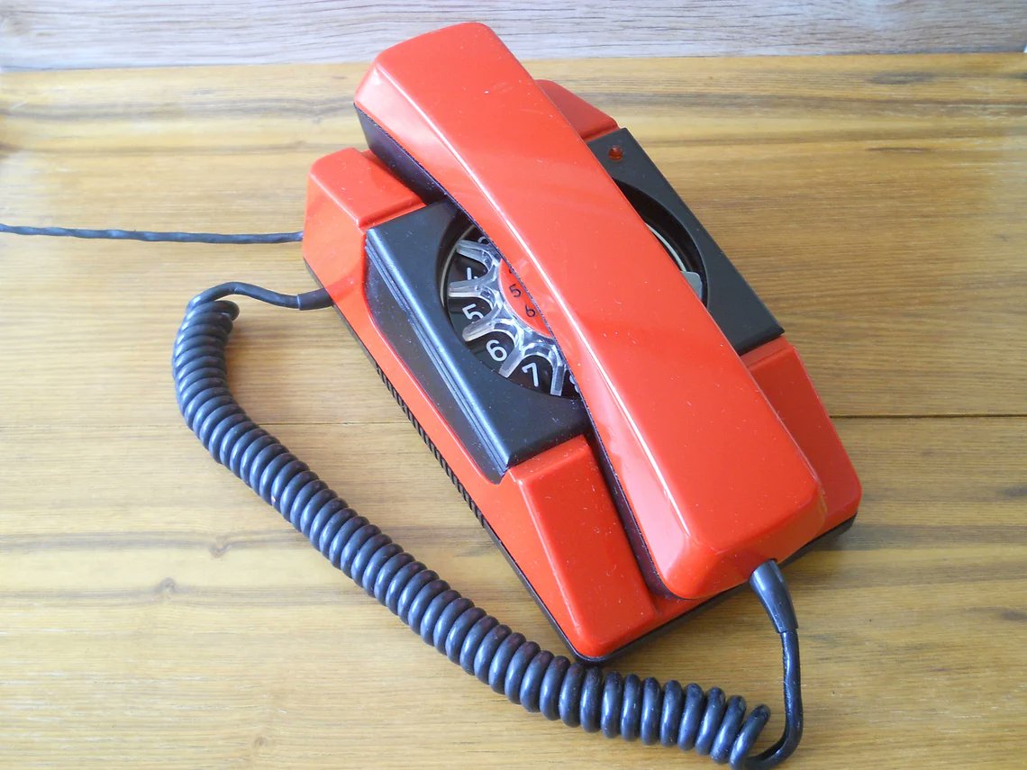 IGOR2691's tweet image. #Vintage Disc Dial Red #Rotary #Phone RWT TELEKOM. #Stylish #Office #Interiors #interiordesign #Working #Poland #steampunk #Retro Phone. #Electronics 80s #etsyshop etsy.me/39l8ZHg