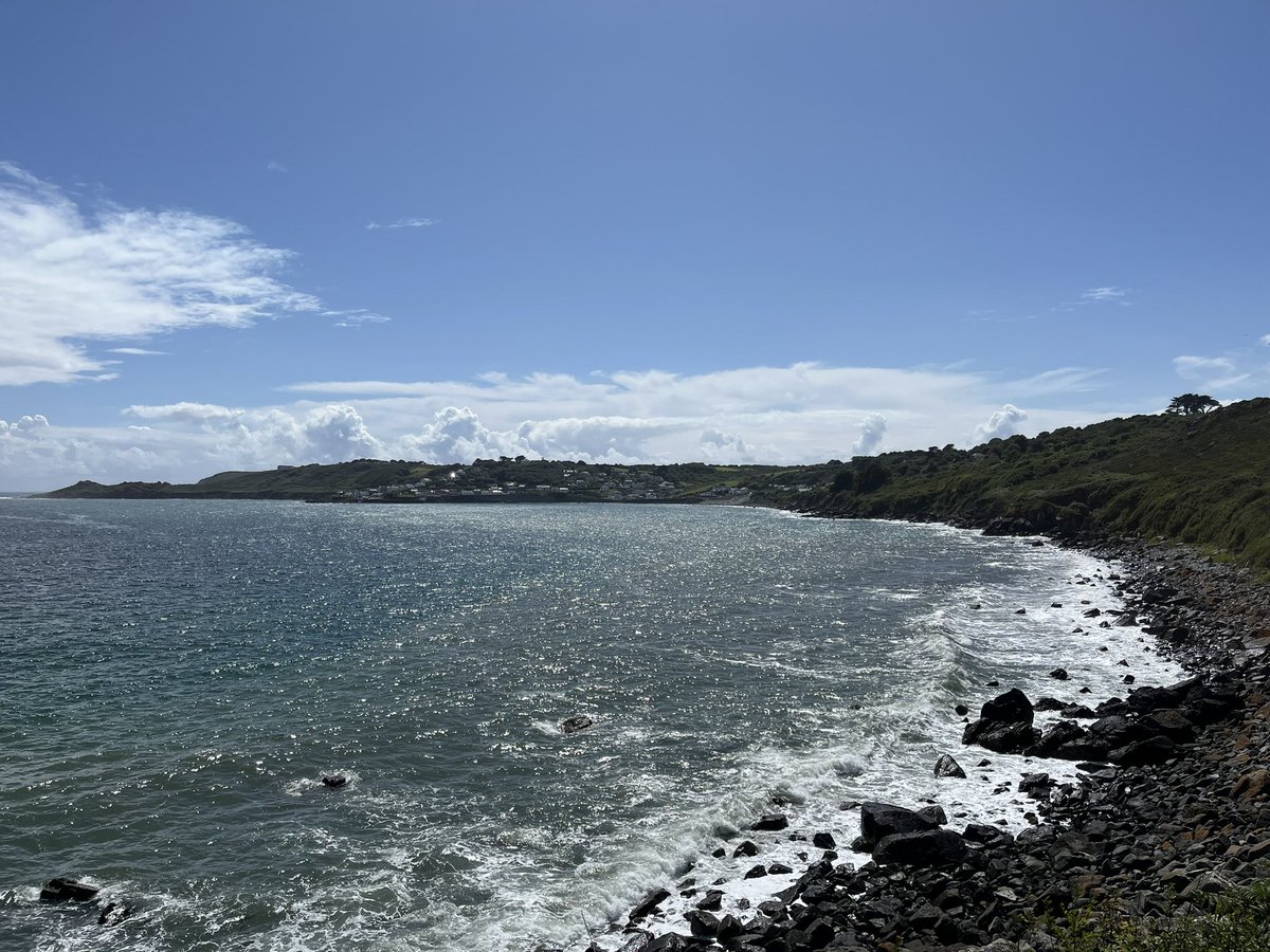 EvocativeCorn's tweet image. Coast path walk from Coverack.