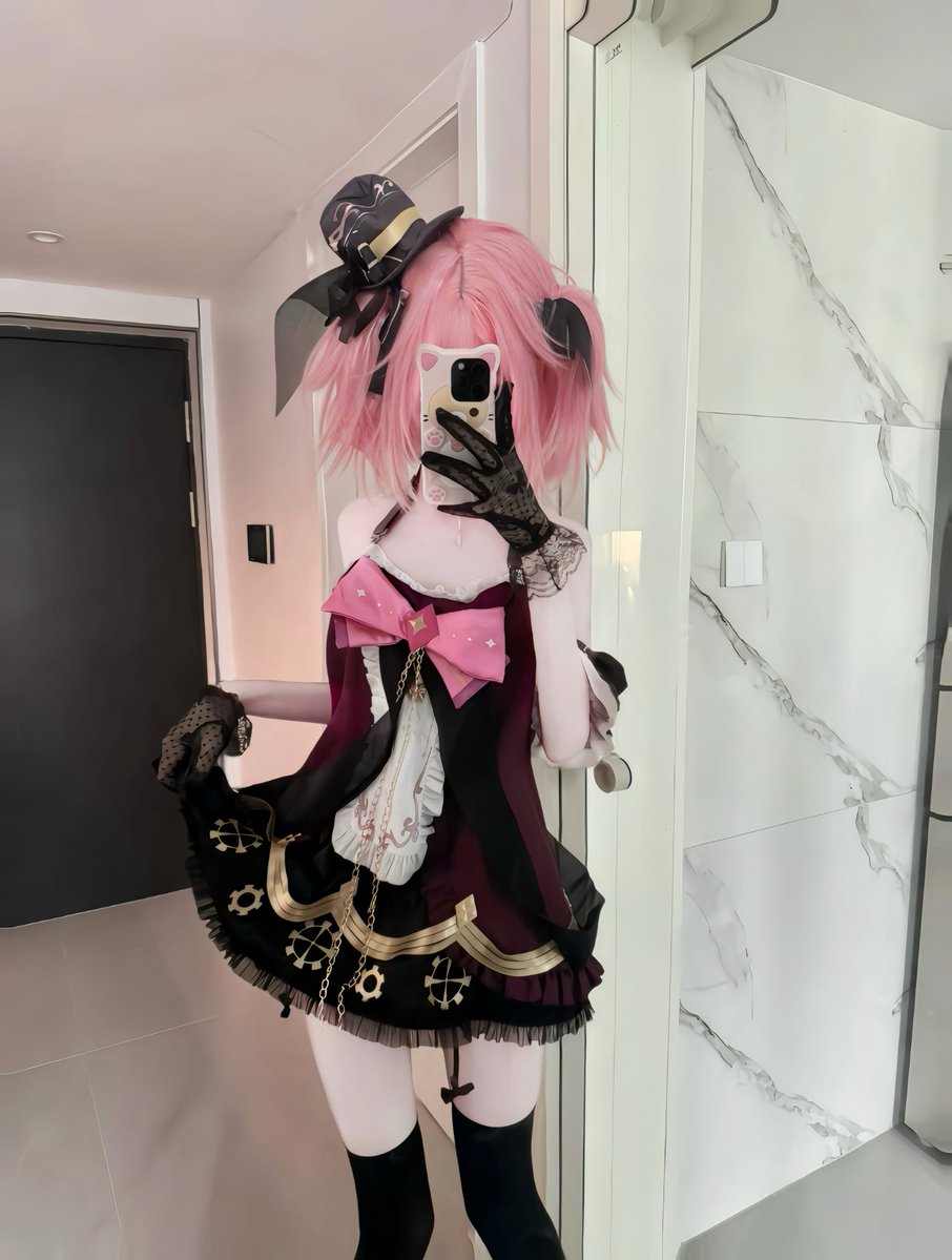 ObsceneMe's tweet image. 