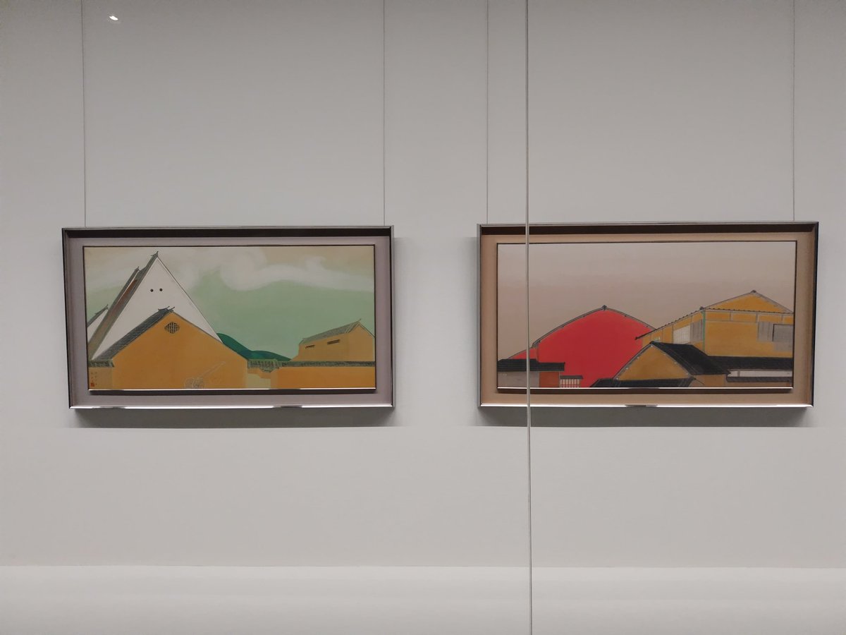 kanimamesan's tweet image. 東京国立近代美術館
コレクション展
ハイライト室
速水御舟
《京の家・奈良の家》
キャプションにはなにやら難しいことが書いてありますが
絵を観ていると感じる空気や空間の拡がりかたの違い
よく観ると変な絵なのに
ぜんぜんそんなことを感じさせない不思議さとか…
とても面白いお気に入りの作品