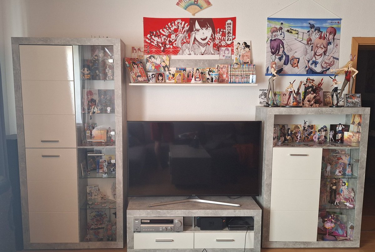 hiim_shiro's tweet image. Sammlungsupdate Juli 2025 (Thread mit 13 Tweets)
Es ist soweit, mein neues und auch letztes Sammlungsupdate für vermutlich sehr lange Zeit, all diese Sachen wandern demnächst in Kisten und werden eingelagert, wenn ich dann zum Studierenden nach Bremen ziehe🥲